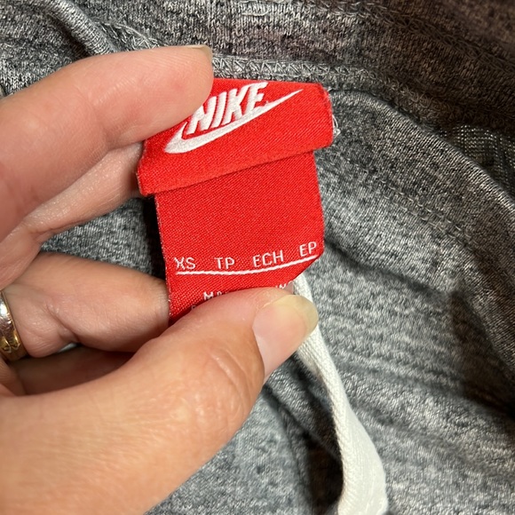 Nike light gray capris joggers vintage style size xs - Picture 6 of 6